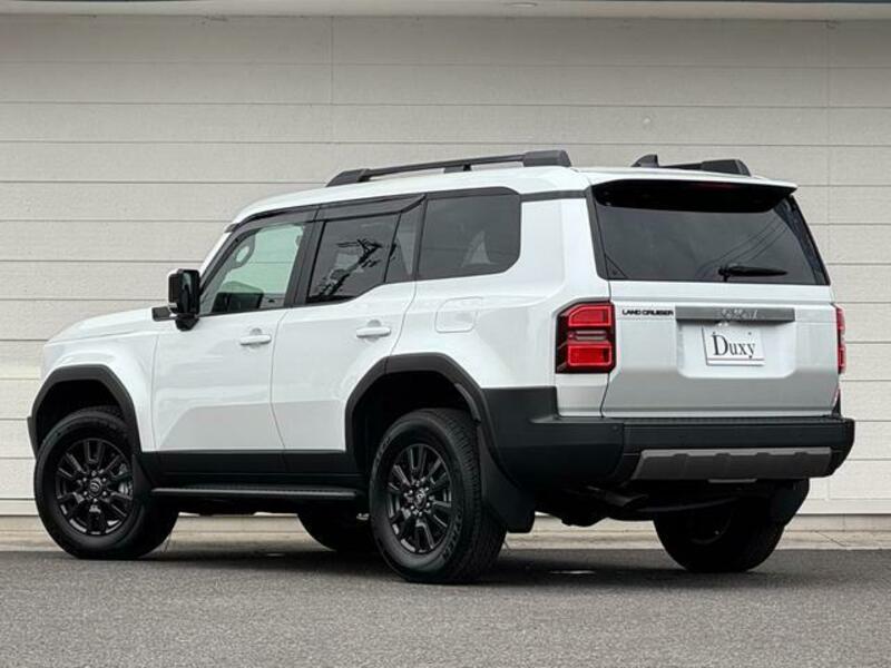 LAND CRUISER 250
