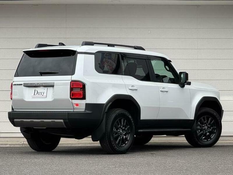 LAND CRUISER 250