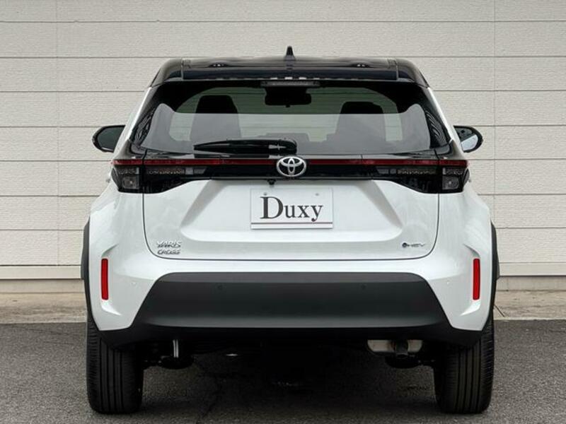 YARIS CROSS