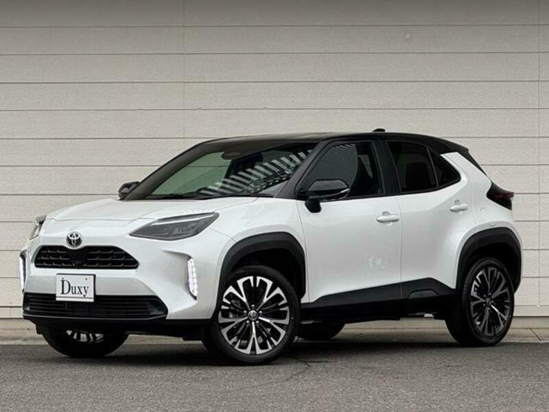 YARIS CROSS