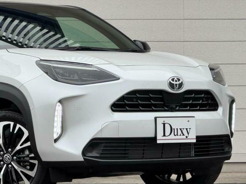 YARIS CROSS