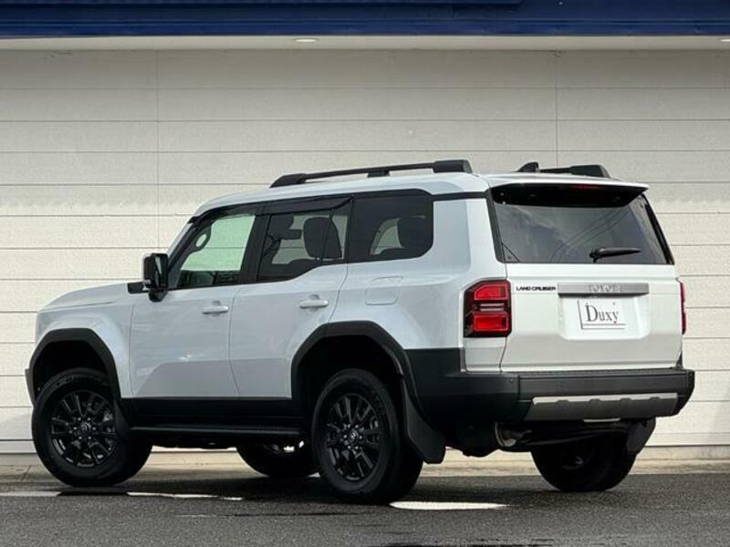 LAND CRUISER 250