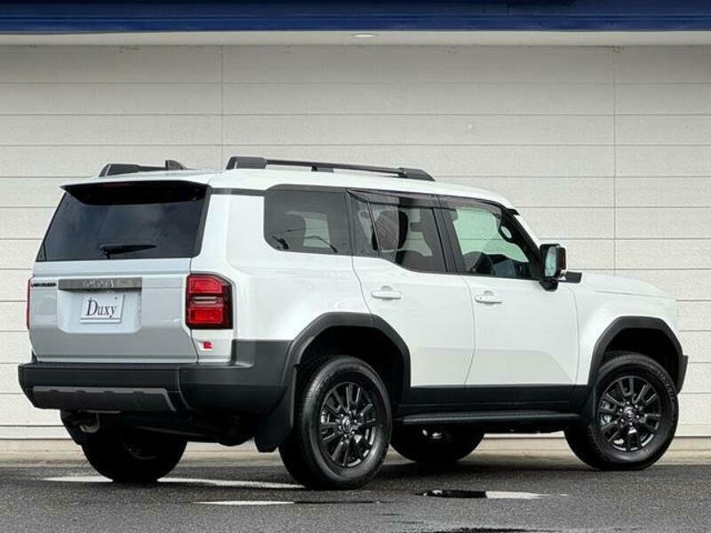 LAND CRUISER 250