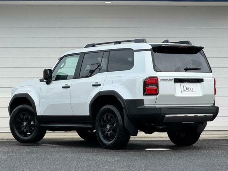 LAND CRUISER 250
