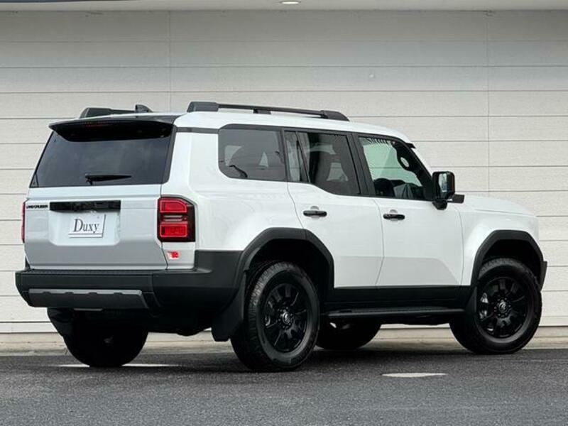 LAND CRUISER 250