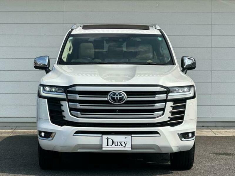 LAND CRUISER