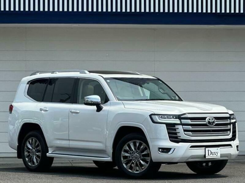 LAND CRUISER