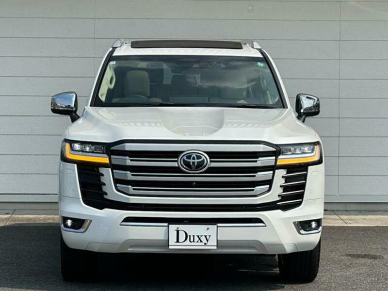 LAND CRUISER