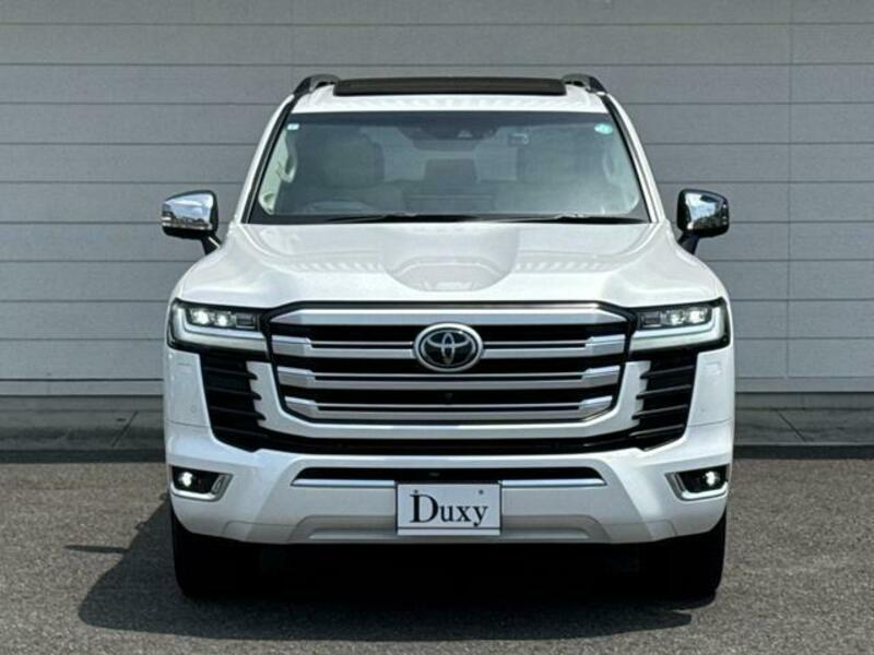 LAND CRUISER