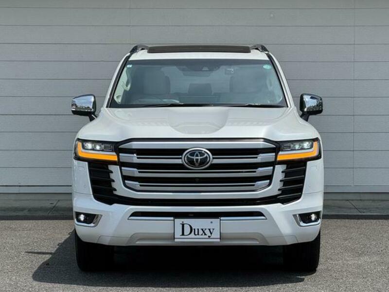 LAND CRUISER