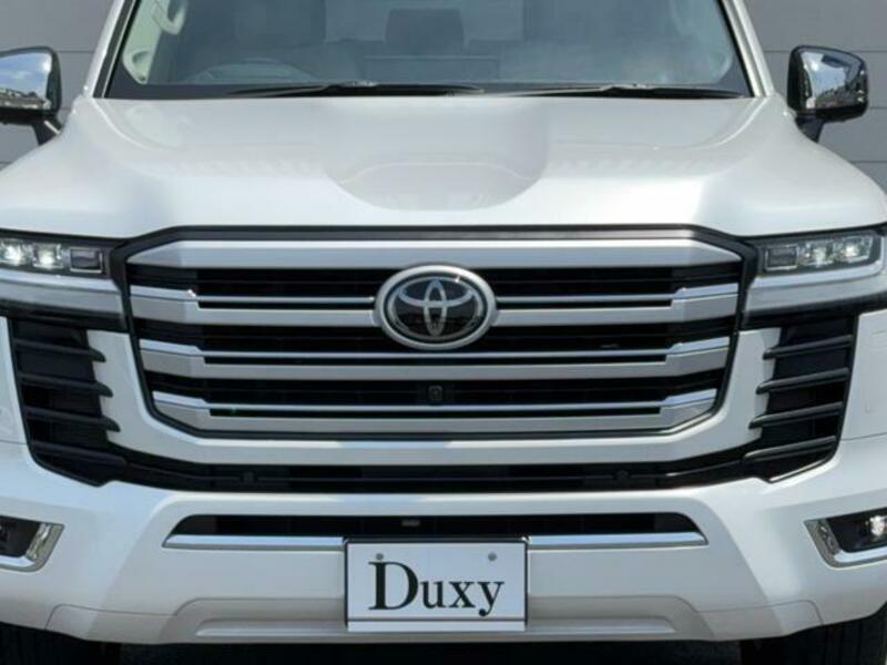 LAND CRUISER