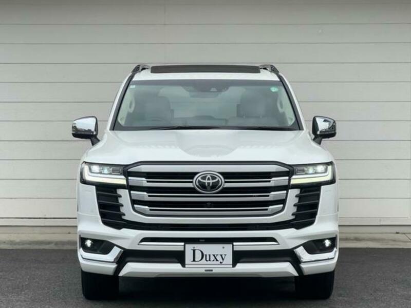 LAND CRUISER
