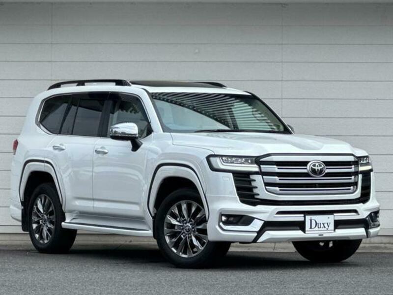LAND CRUISER