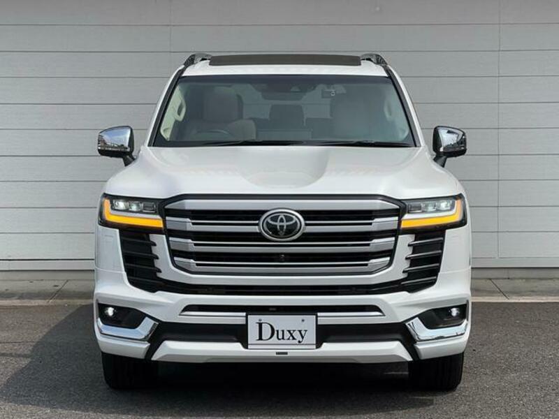 LAND CRUISER