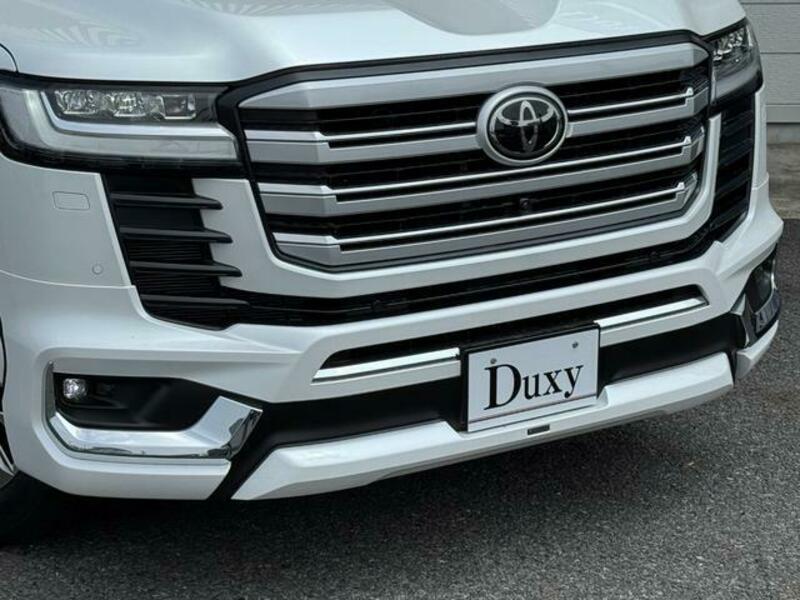 LAND CRUISER