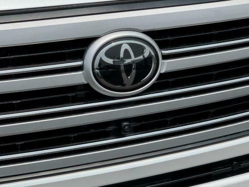 LAND CRUISER