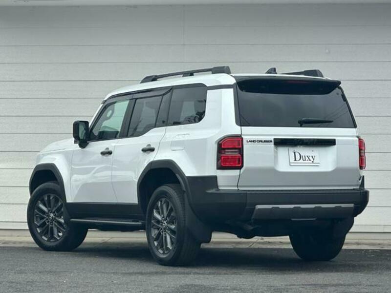 LAND CRUISER 250
