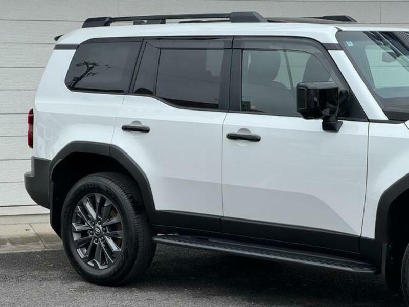 LAND CRUISER 250