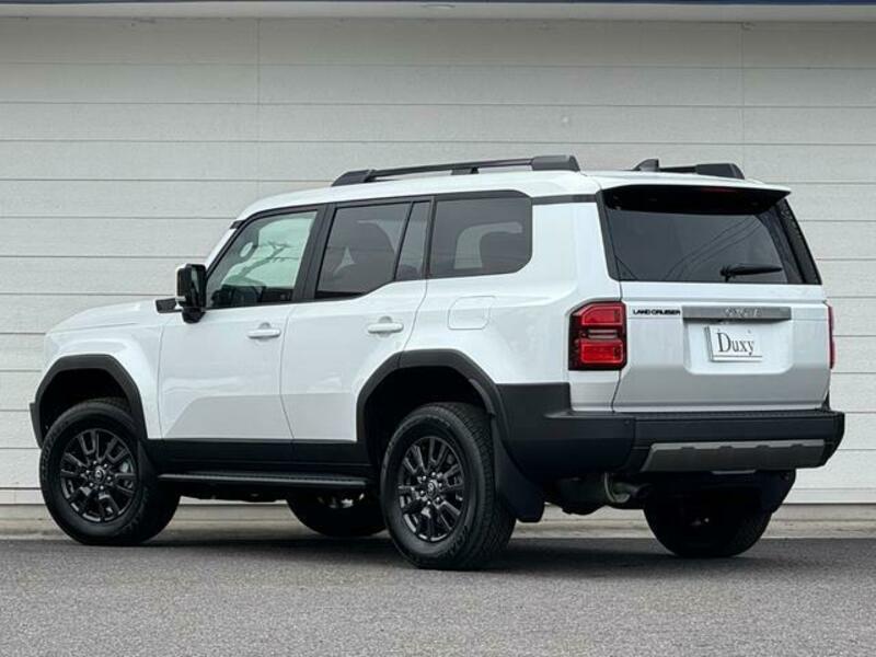 LAND CRUISER 250