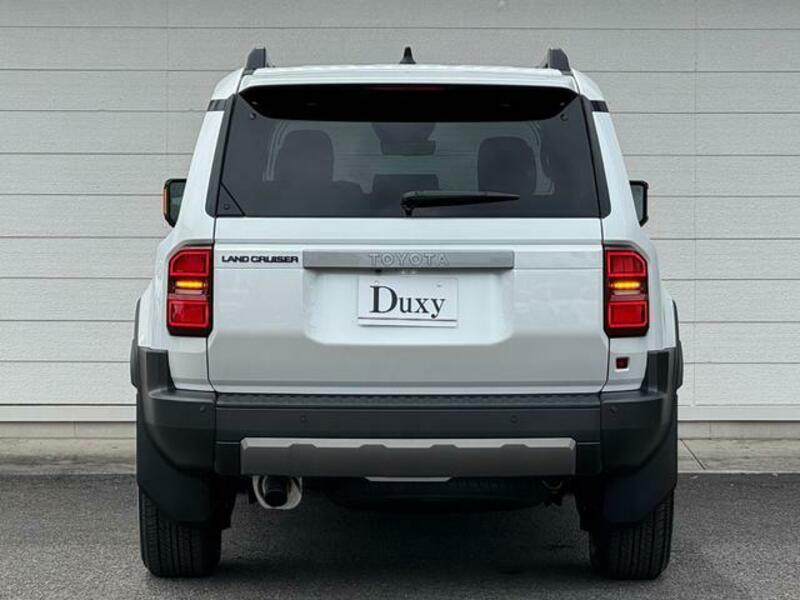 LAND CRUISER 250
