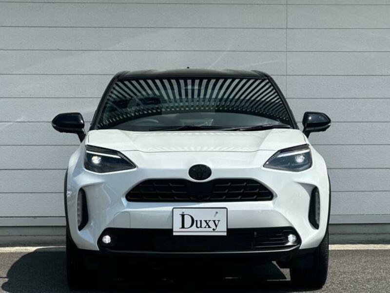 YARIS CROSS