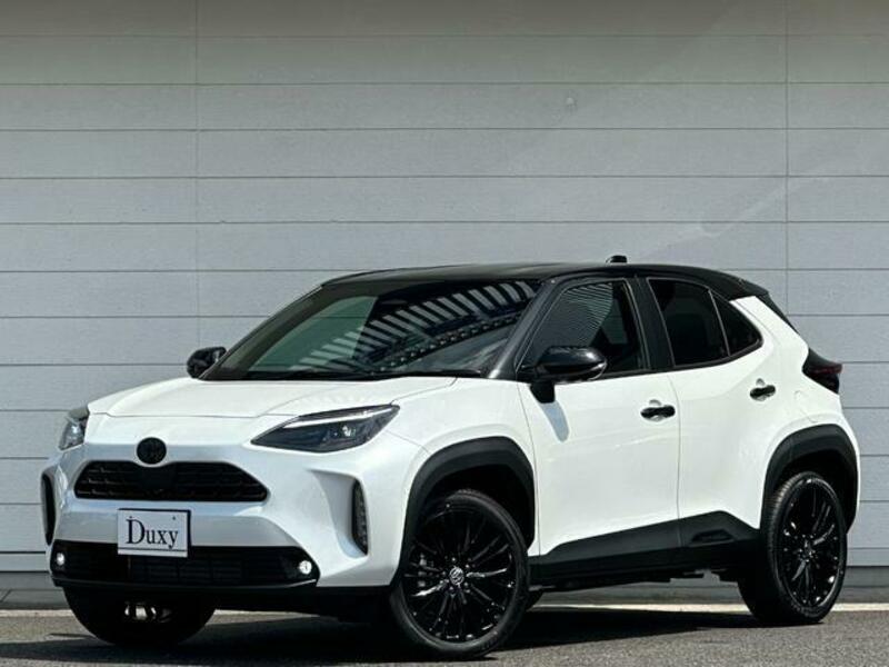 YARIS CROSS