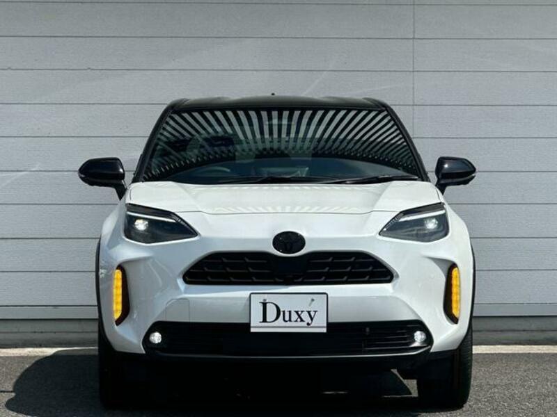 YARIS CROSS