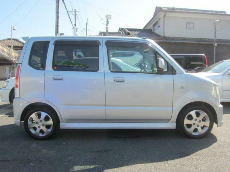 WAGON R