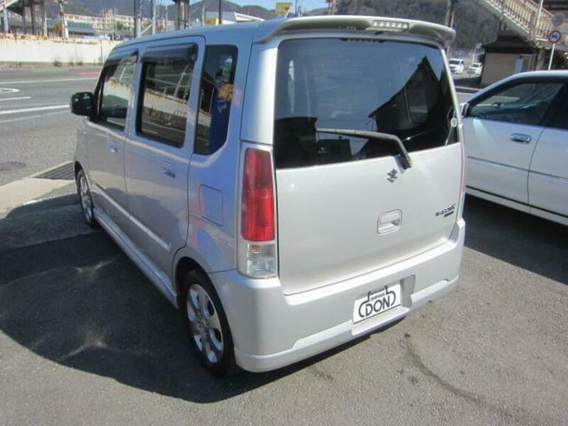 WAGON R