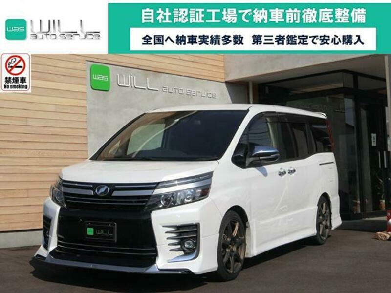 TOYOTA VOXY