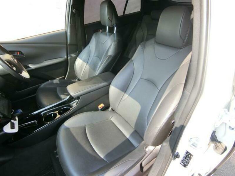 PRIUS PHV