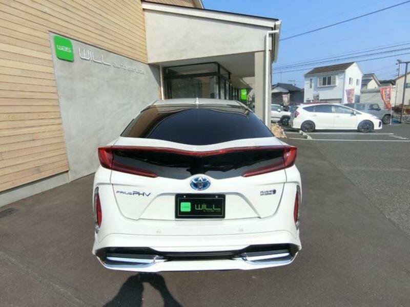 PRIUS PHV