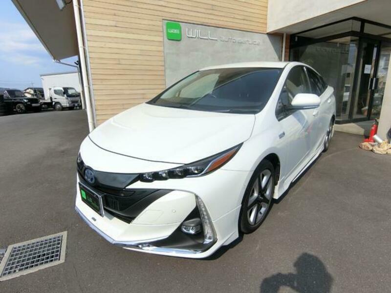 PRIUS PHV