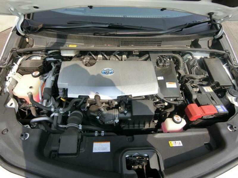 PRIUS PHV