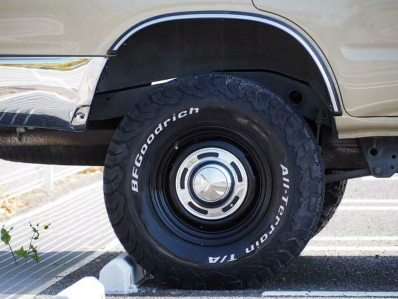 HILUX SURF