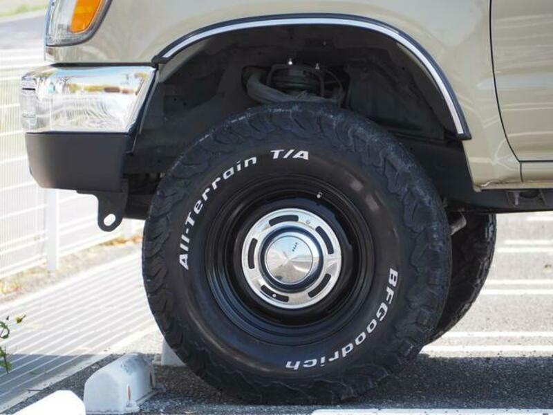 HILUX SURF