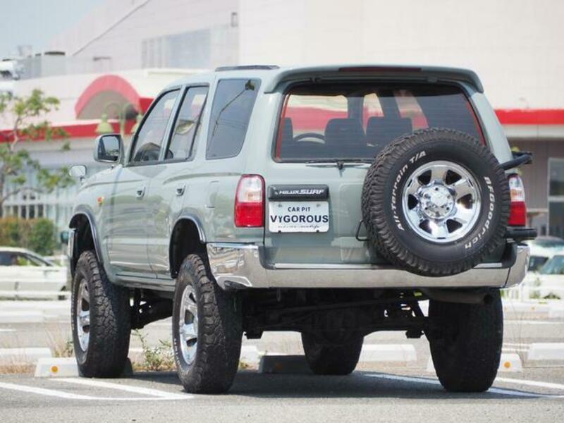 HILUX SURF