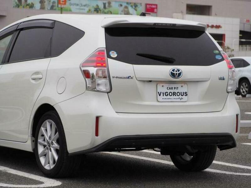 PRIUS ALPHA