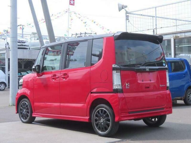 N BOX CUSTOM