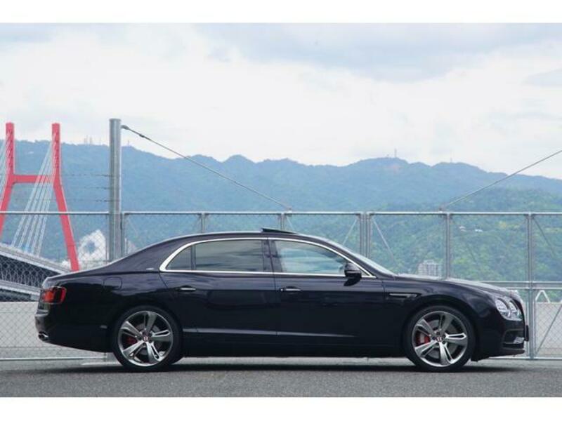 FLYING SPUR