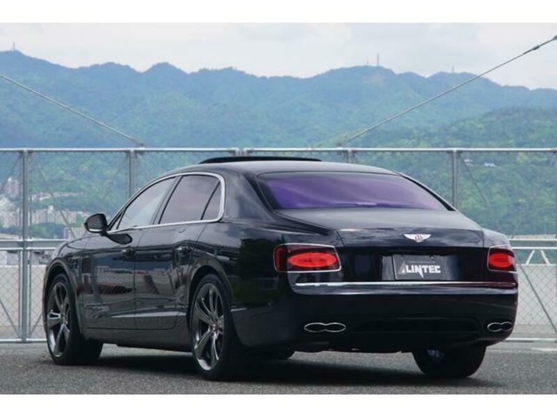 FLYING SPUR