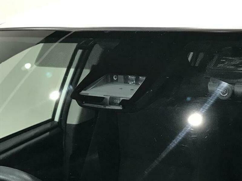 COROLLA AXIO