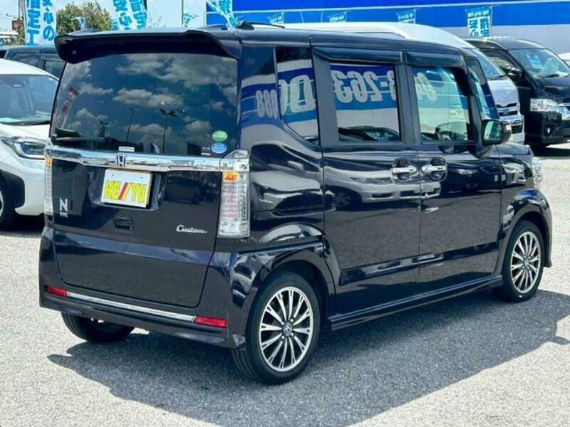 N BOX CUSTOM