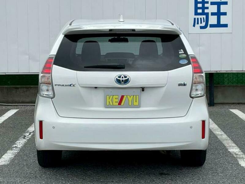 PRIUS ALPHA