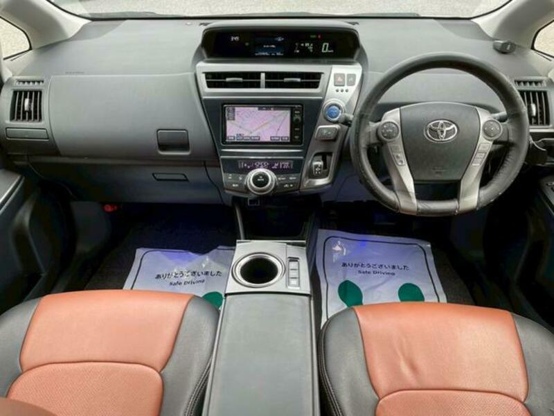PRIUS ALPHA