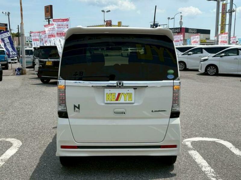 N BOX CUSTOM