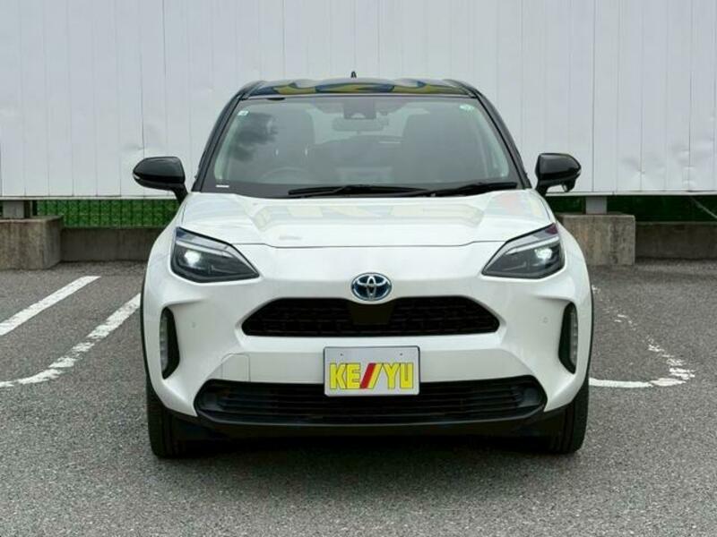 YARIS CROSS