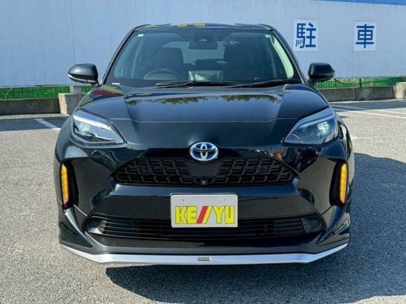 YARIS CROSS