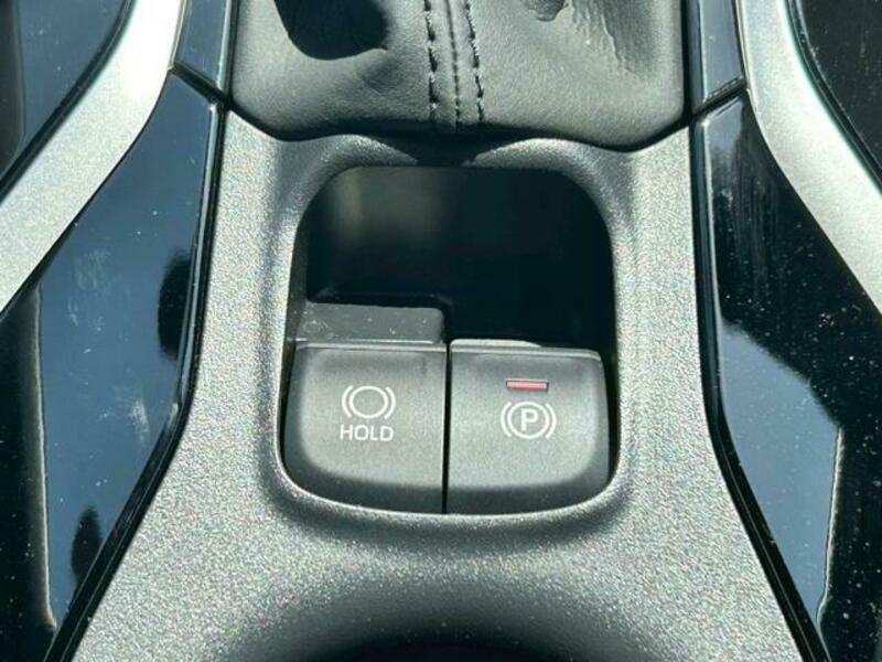 COROLLA CROSS