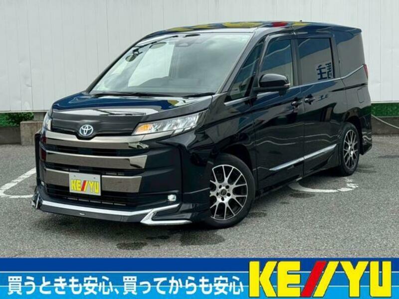 TOYOTA NOAH